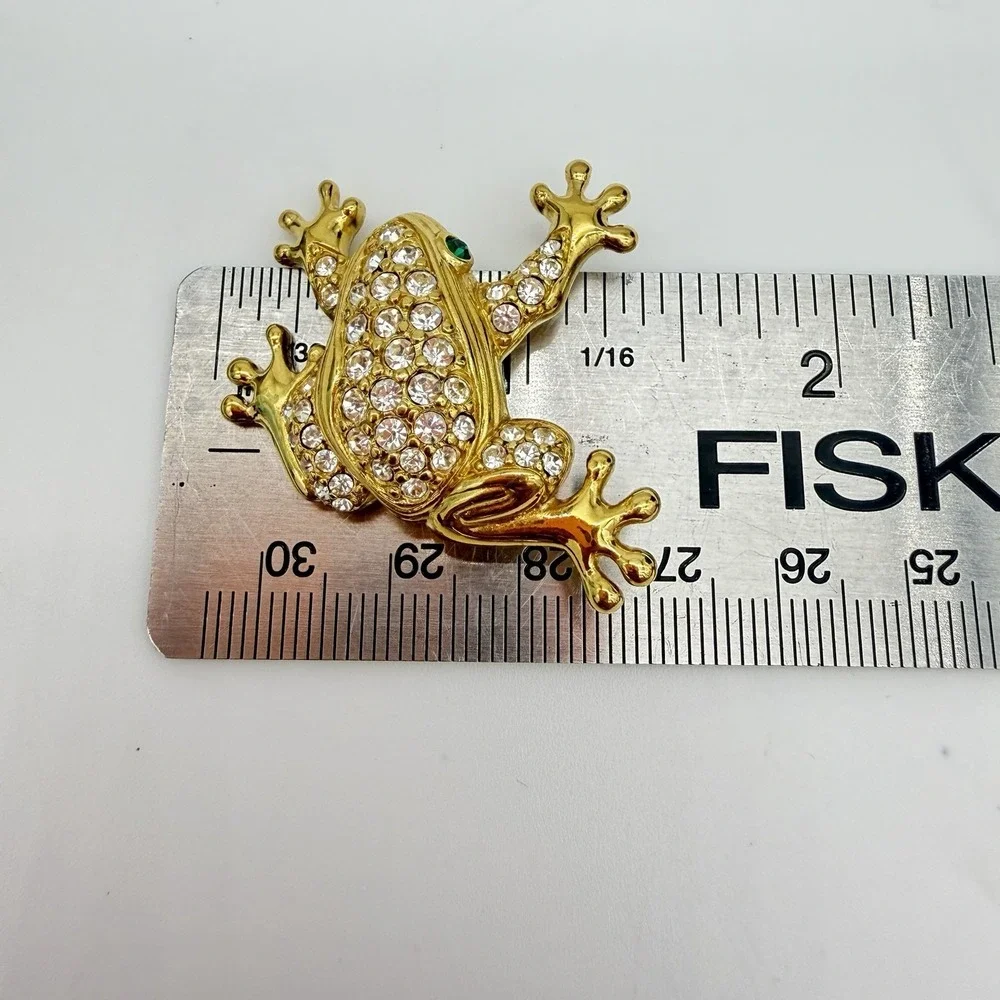 Vintage Ciner Swarovski Frog Dual Signed Pin Brooch Winking Green Eye
